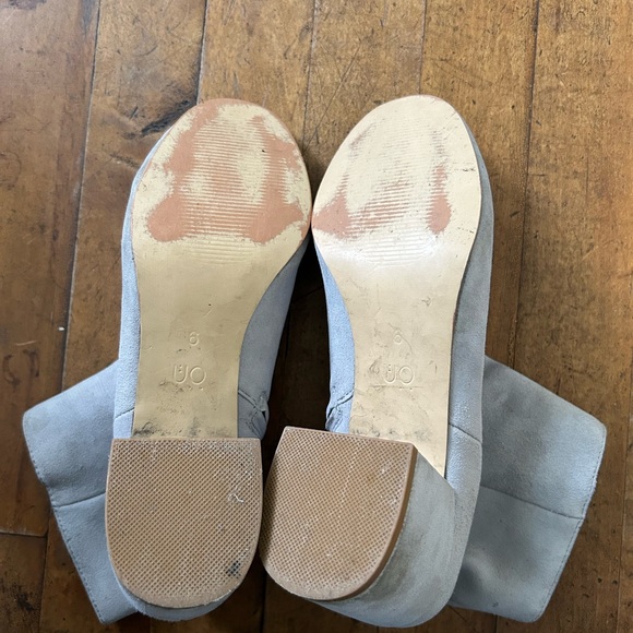 Booties - Picture 4 of 4